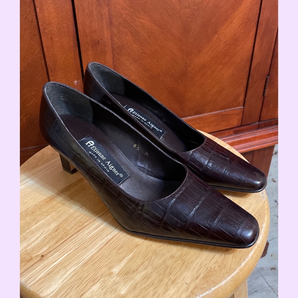 Etienne Aigner maroon alligator kitten heels
